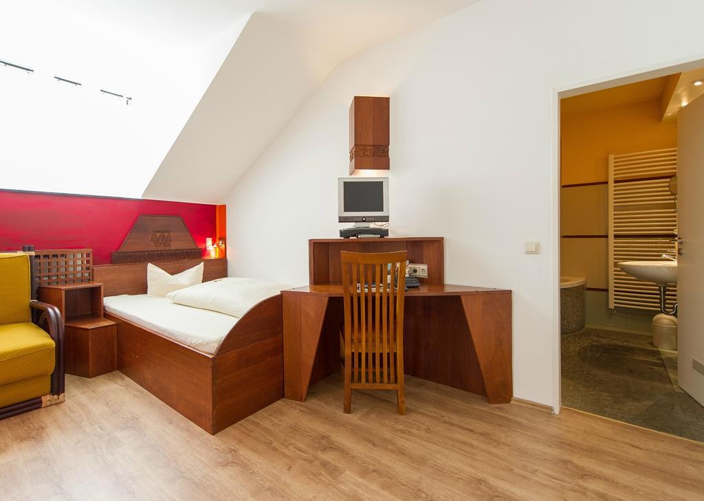 Hotel Monpti Heidelberg Pokoj fotografie
